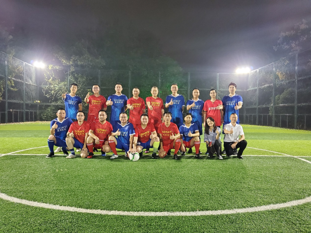 -圖為參加活動(dòng)隊(duì)員合影-